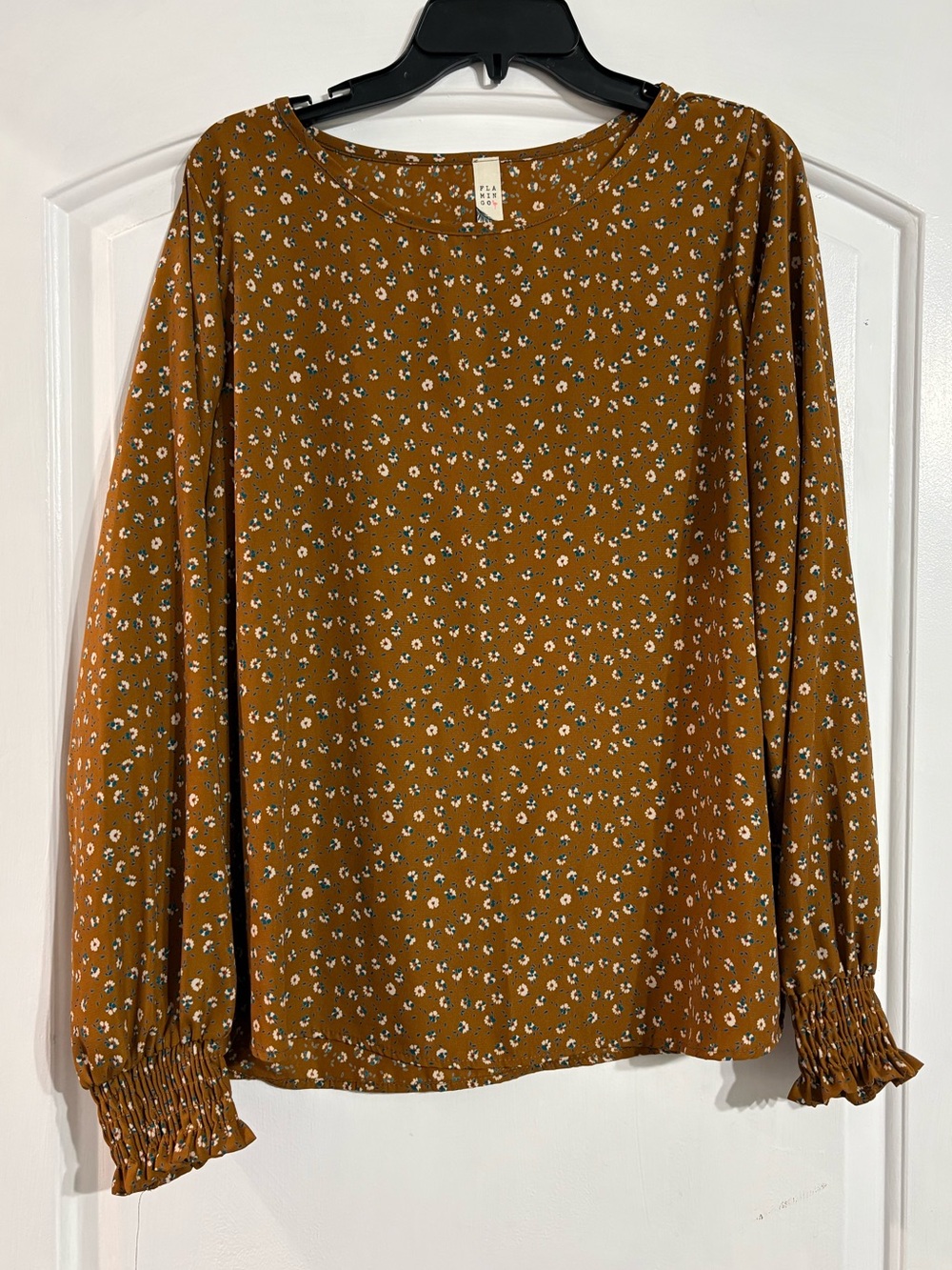 Brown and floral blouse🍂
